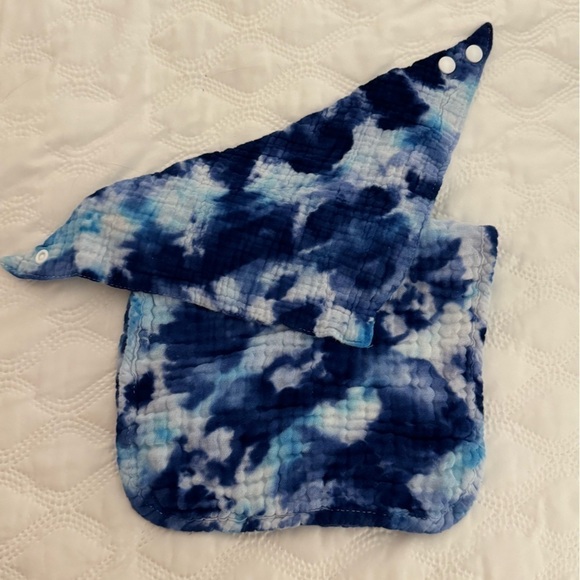 Hand crafted tie dyed baby burp cloth & matching bib 3 SETS Muslin 100% cotton - Picture 4 of 11